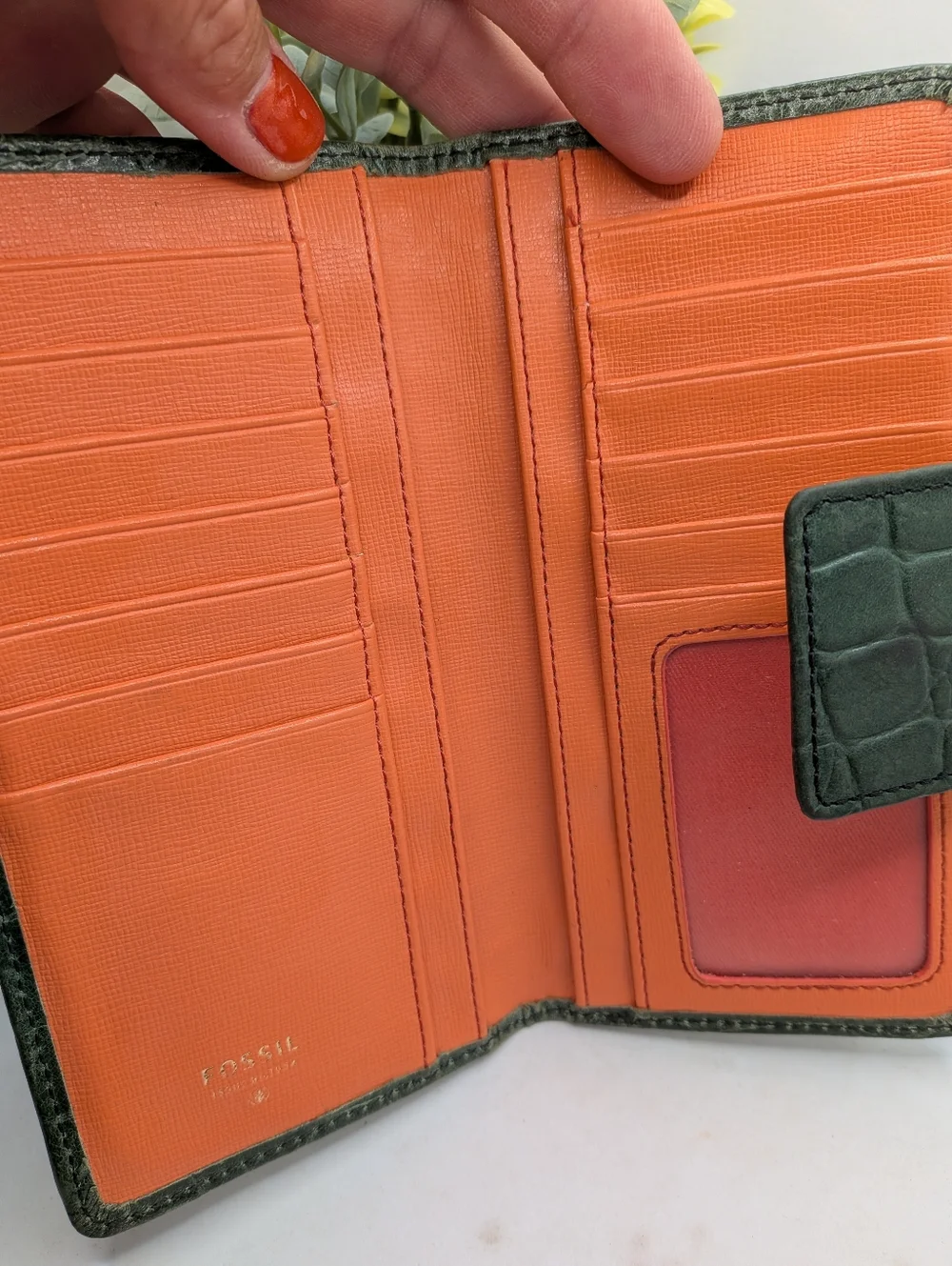 Fossil Green Croc Embossed Leather Slim Tab Wallet - Coral/ Orange Interior - Picture 6 of 7